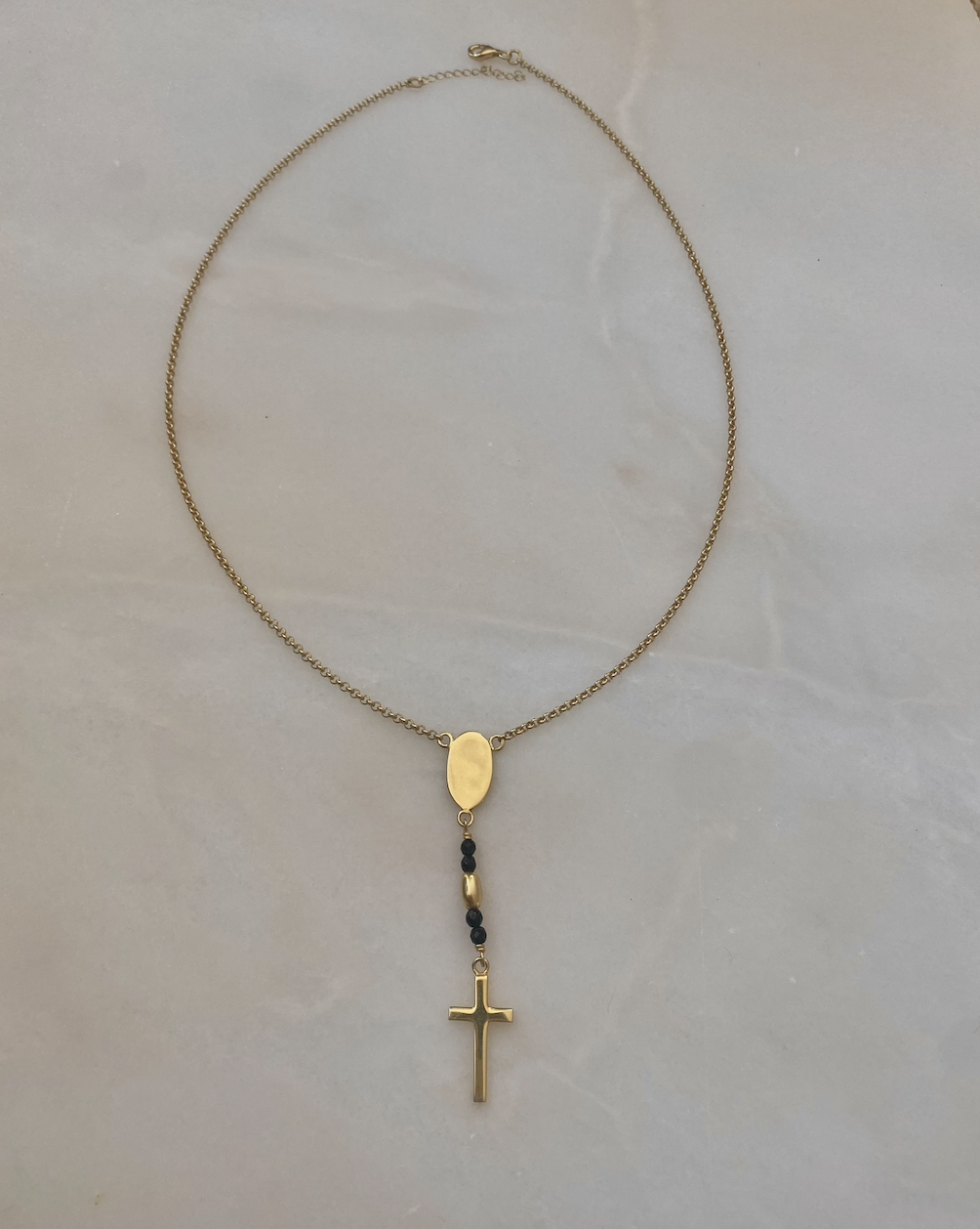 18K Gold Plated Onyx Rosery Bead Necklace with onyx stones and 43cm chain