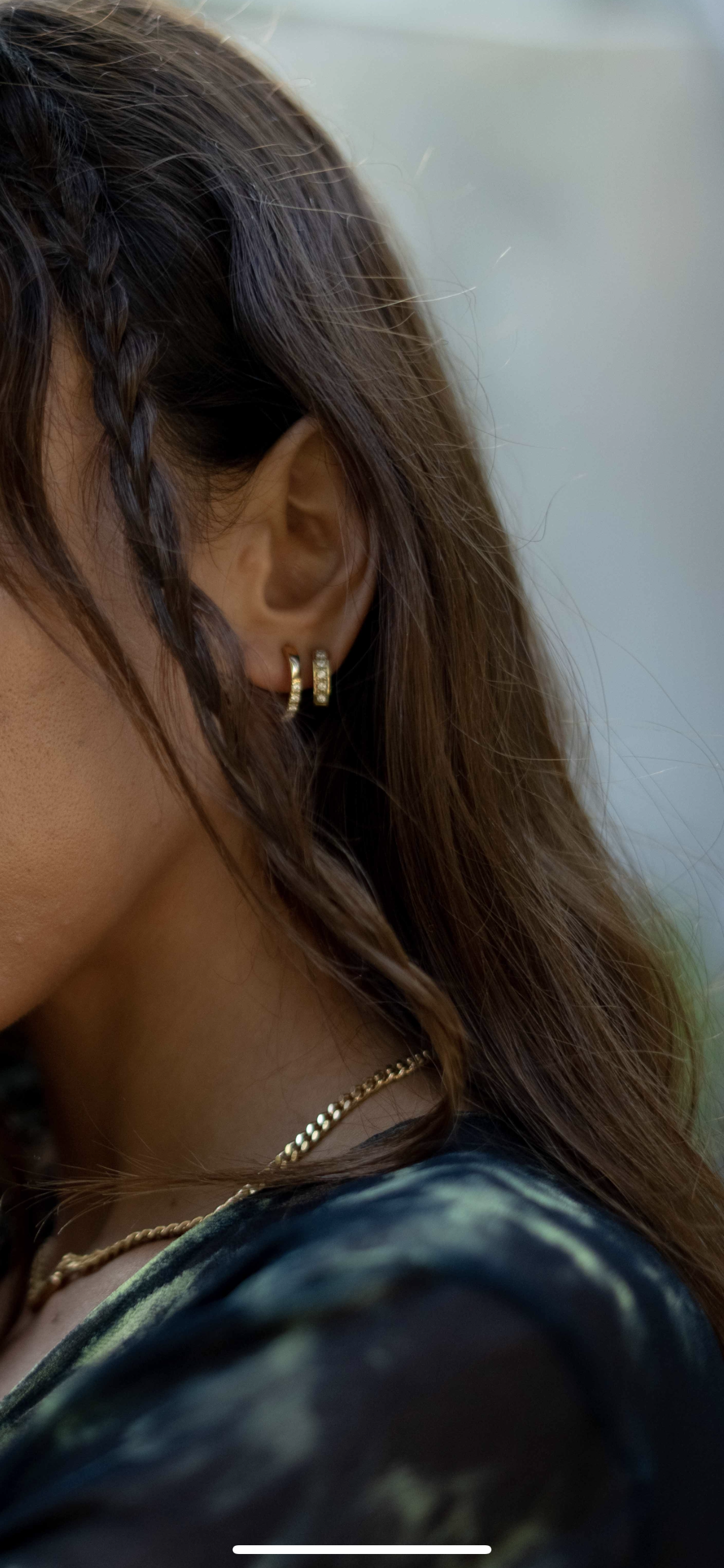 18k Zirconia Twilight Huggies